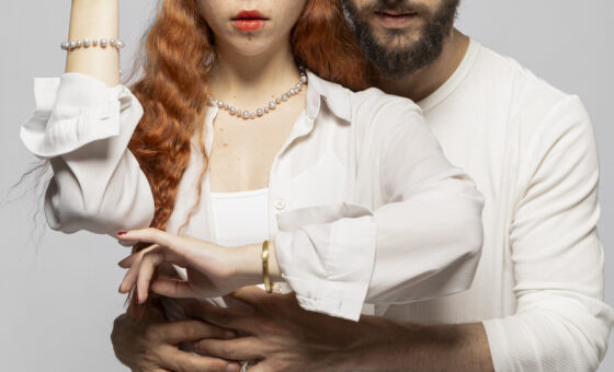 “Ελένη” του Ευριπίδη-Θεσσαλονίκη & Αθήνα Σκηνοθεσία: Τάσος Ράτζος